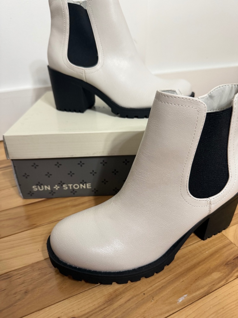 SUN STONE Womens Morghan Faux Suede Round Toe Ankle Boots